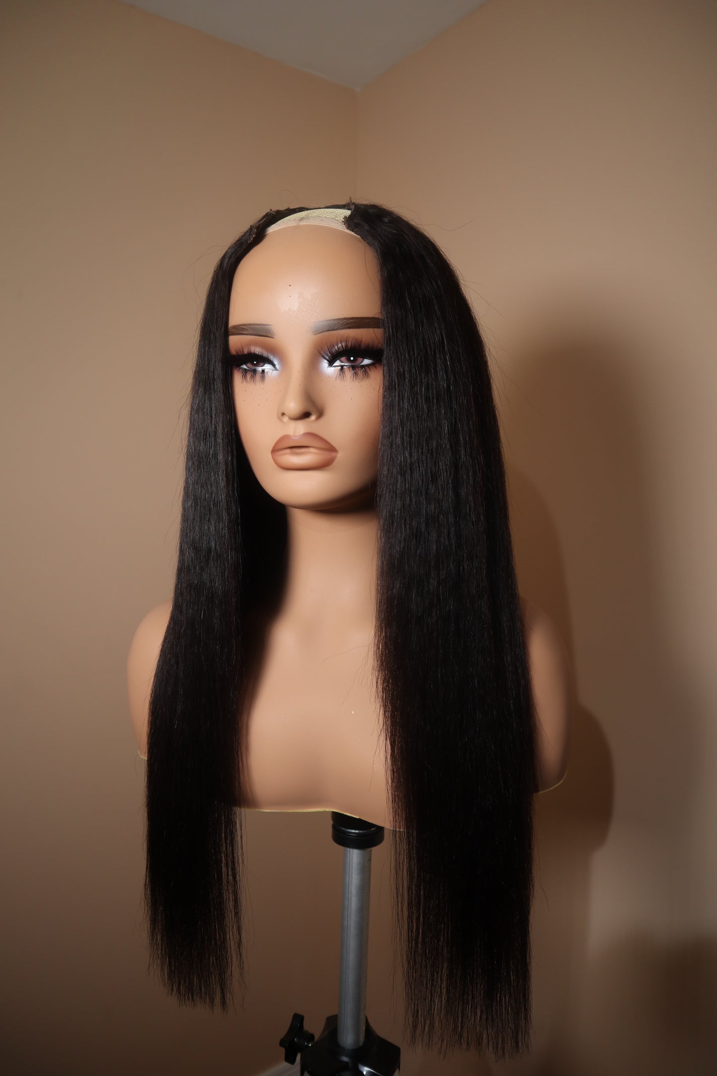 KINKY STRAIGHT U-PART WIG